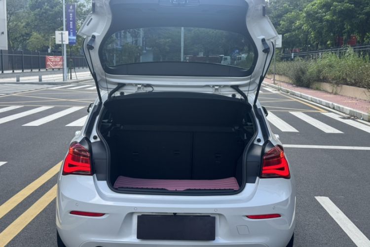 Used BMW 1 Series 2018 118i Leading Model Trunk
