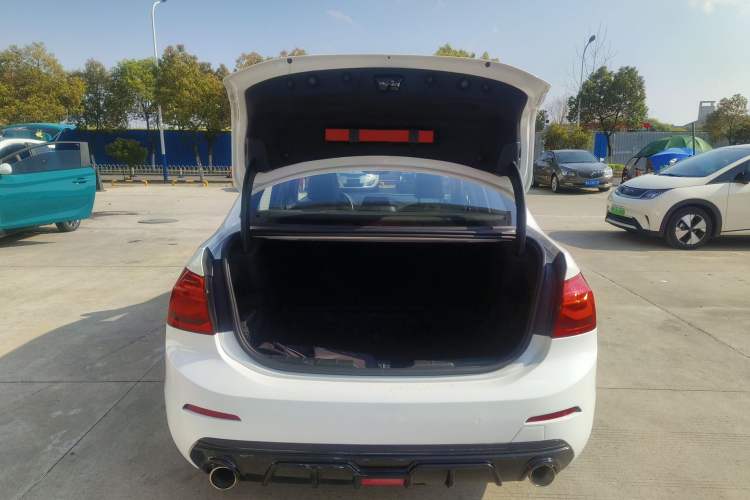 Used BMW 1 Series 2018 118i Sport Edition Trunk