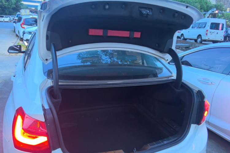 Used BMW 1 Series 2018 118i Sport Edition Trunk
