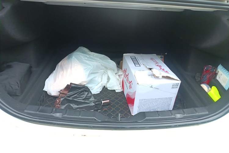 Used BMW 1 Series 2018 118i Fashion Model Trunk