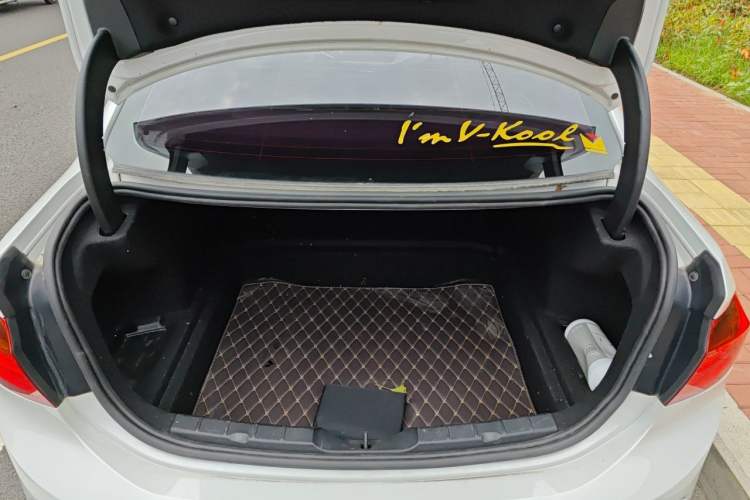 Used BMW 1 Series 2018 118i Fashion Model Trunk