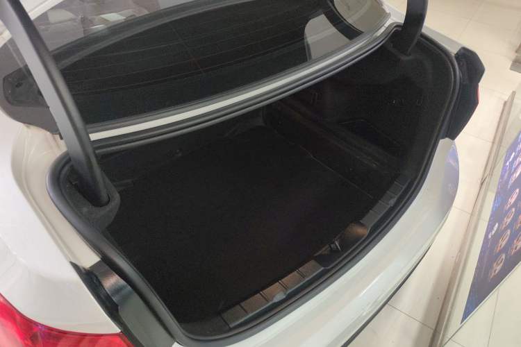 Used BMW 1 Series 2018 Facelifted 118i Sport Edition Trunk