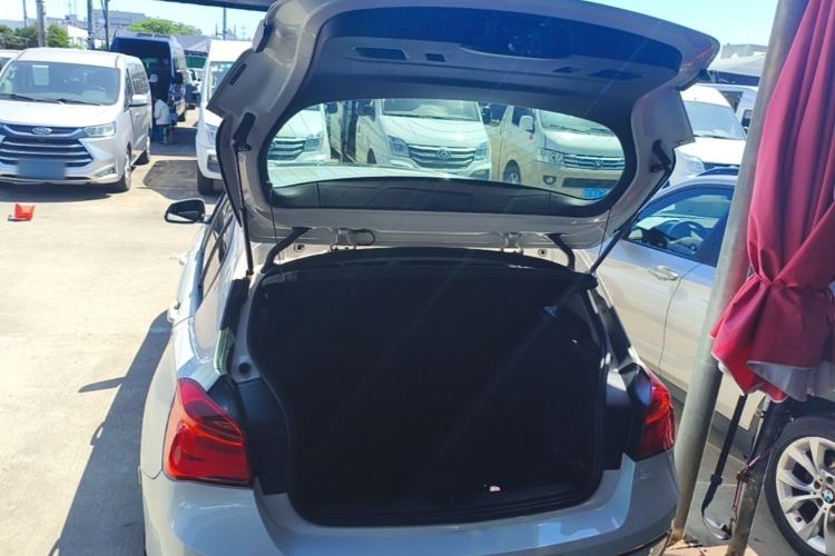 Used BMW 1 Series 2018 118i Leading Model Trunk