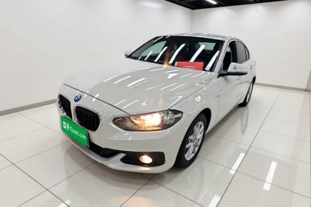 Ojetý BMW 1 Series 2018 118i Fashion Model