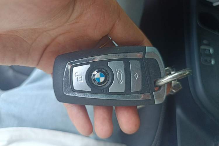 Used BMW 1 Series 2018 118i Leading Model Vehicle Key
