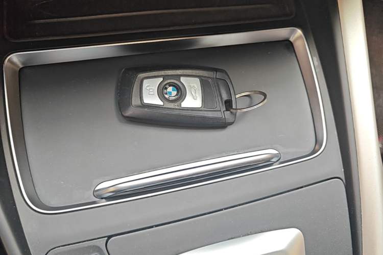 Used BMW 1 Series 2018 118i Leading Model Vehicle Key