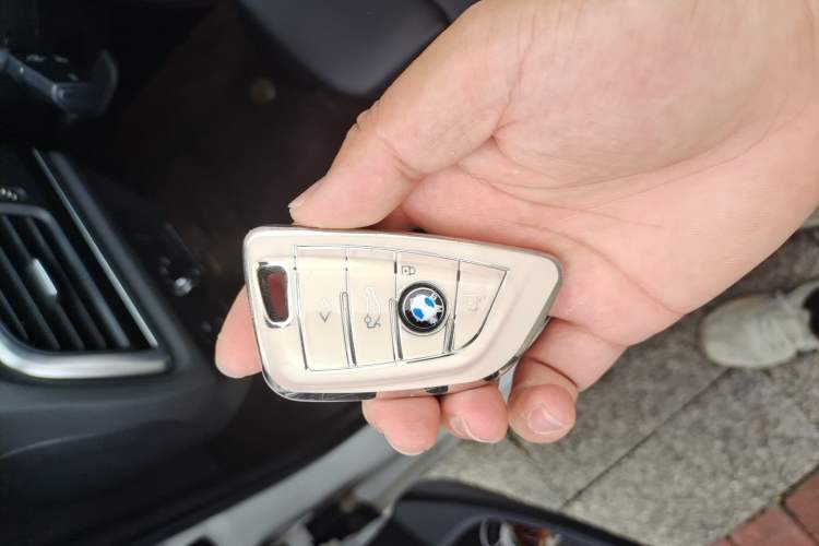 Used BMW 1 Series 2018 Facelifted 118i Sport Edition Vehicle Key