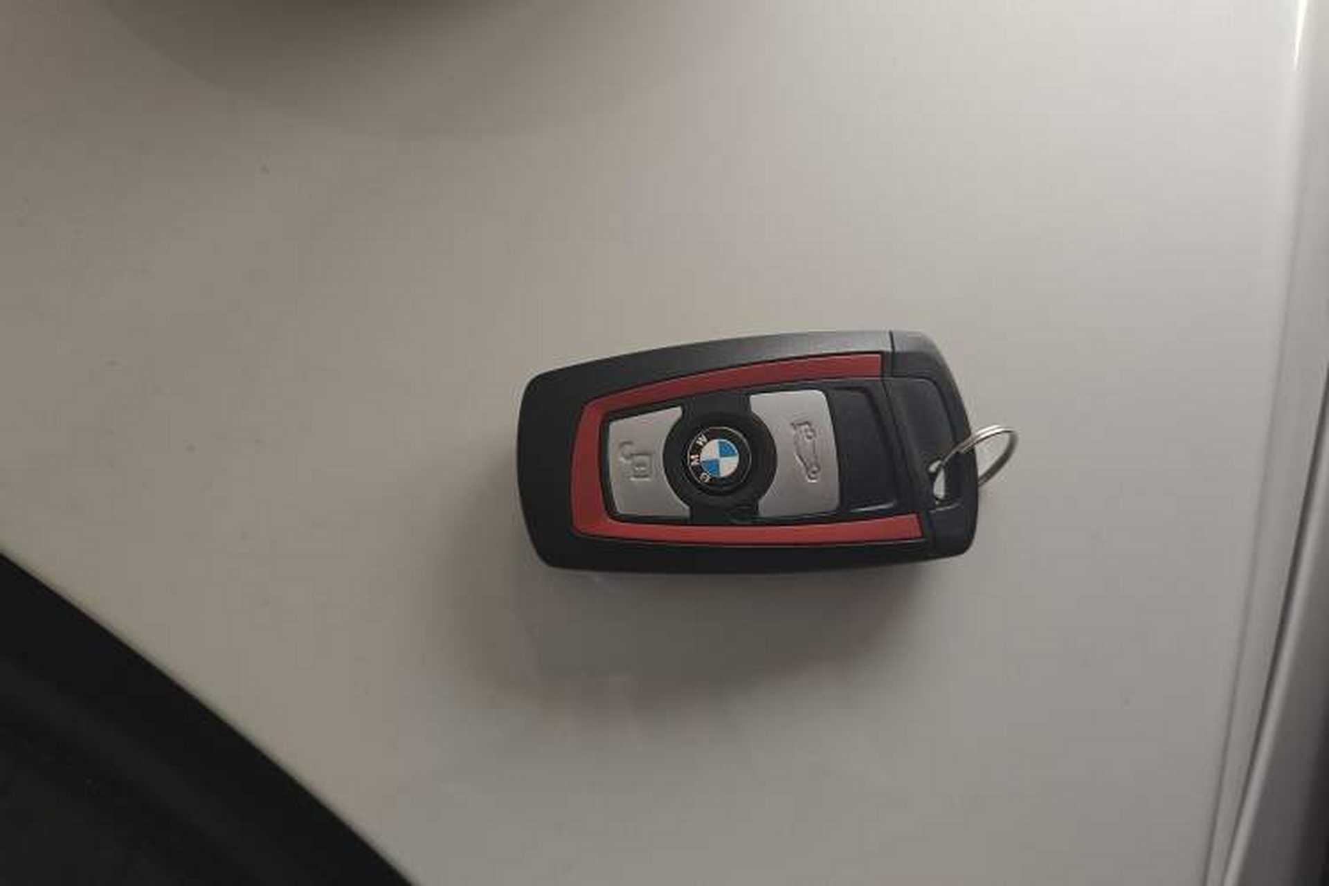 Used BMW 1 Series 2018 118i Sport Design Package Vehicle Key
