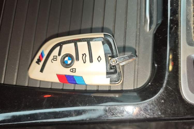 Used BMW 1 Series 2018 118i Sport Edition Vehicle Key