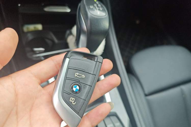 Used BMW 1 Series 2018 118i Sport Edition Vehicle Key