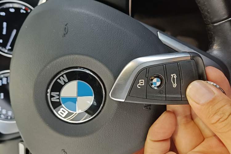 Used BMW 1 Series 2018 118i Design Package Edition Vehicle Key