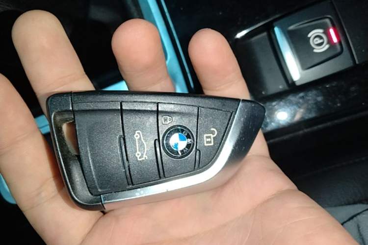 Used BMW 1 Series 2018 118i Sport Edition Vehicle Key