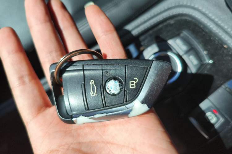 Used BMW 1 Series 2018 118i Sport Edition Vehicle Key