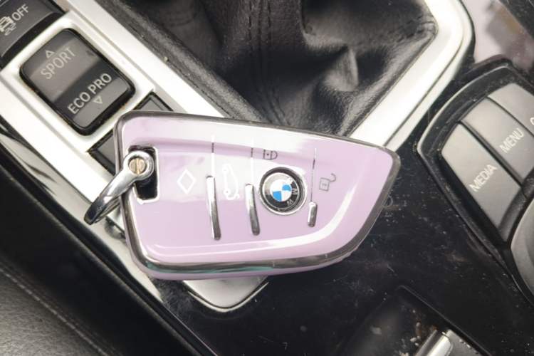 Used BMW 1 Series 2018 118i Sport Edition Vehicle Key