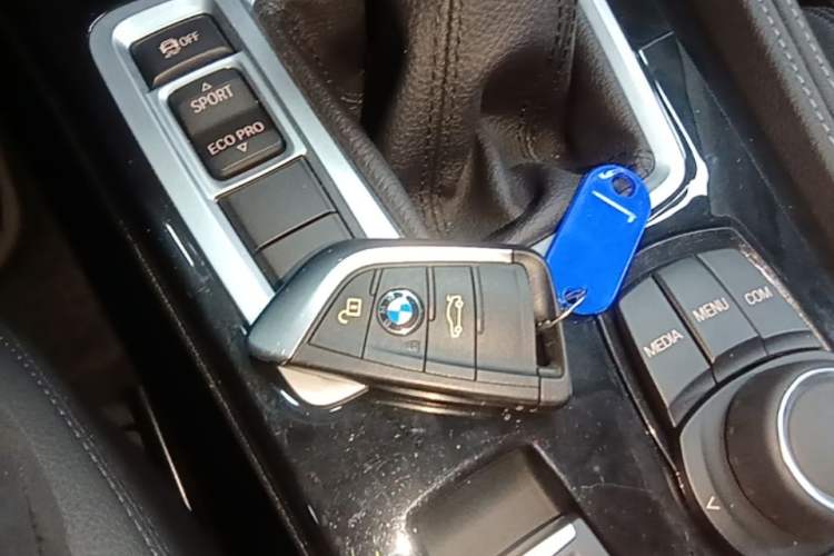 Used BMW 1 Series 2018 118i Sport Edition Vehicle Key