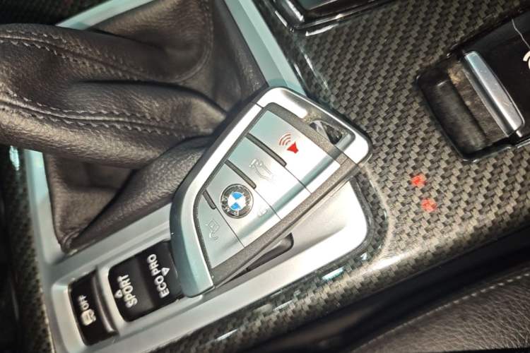 Used BMW 1 Series 2018 118i Sport Edition Vehicle Key