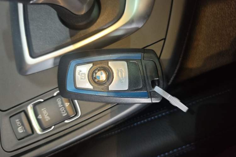 Used BMW 1 Series 2018 120i M Sport Package Vehicle Key