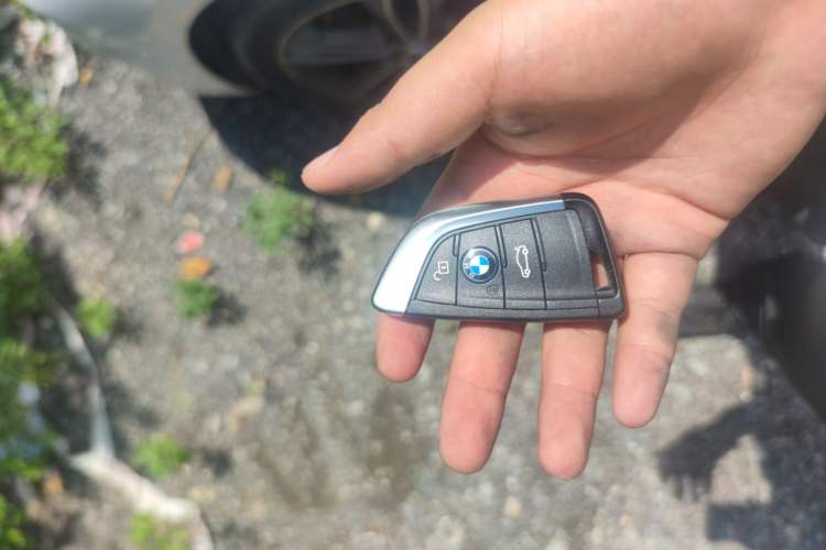 Used BMW 1 Series 2018 118i Sport Edition Vehicle Key