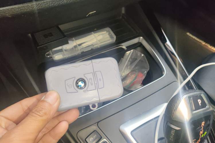 Used BMW 1 Series 2018 118i Sport Design Package Vehicle Key