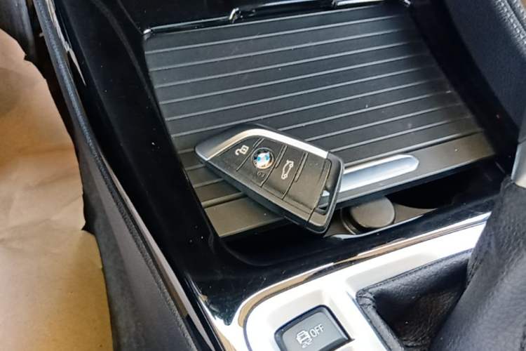 Used BMW 1 Series 2018 Facelifted 118i Sport Edition Vehicle Key