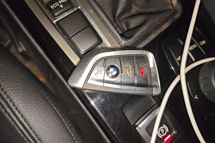 Used BMW 1 Series 2018 118i Sport Edition Vehicle Key