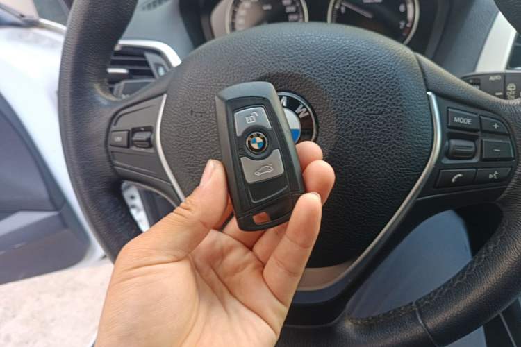 Used BMW 1 Series 2018 118i Leading Model Vehicle Key