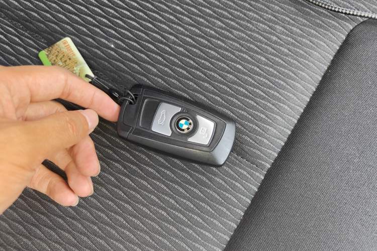 Used BMW 1 Series 2018 118i Leading Model Vehicle Key