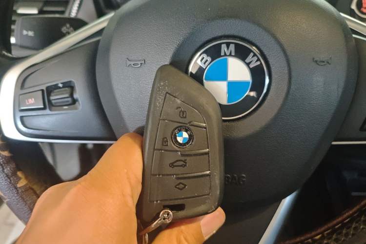 Used BMW 1 Series 2018 118i Sport Edition Vehicle Key