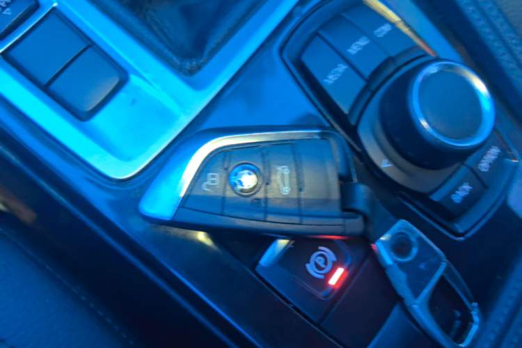 Used BMW 1 Series 2018 118i Sport Edition Vehicle Key