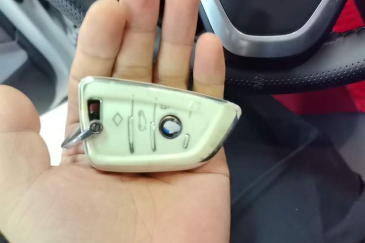 Used BMW 1 Series 2018 118i Sport Edition Vehicle Key