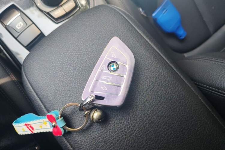 Used BMW 1 Series 2018 118i Sport Edition Vehicle Key