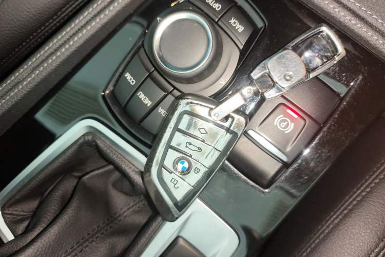 Used BMW 1 Series 2018 Facelifted 118i Sport Edition Vehicle Key