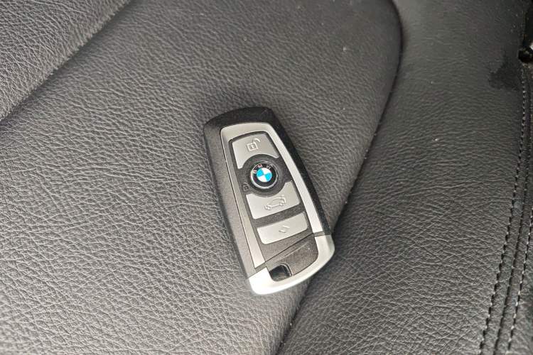 Used BMW 1 Series 2018 118i Sport Edition Vehicle Key
