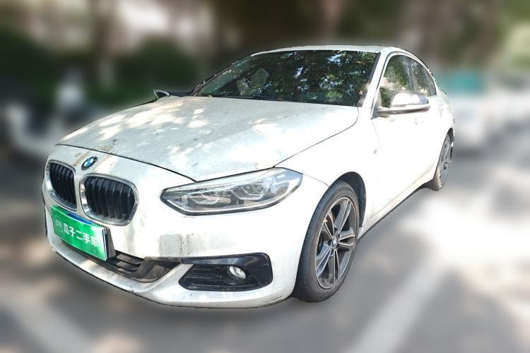 Used BMW 1 Series 2018 Facelifted 118i Sport Edition Guazi used car, China used car export, Used car for sale, Used BMW cars, Cheapest cars for sale