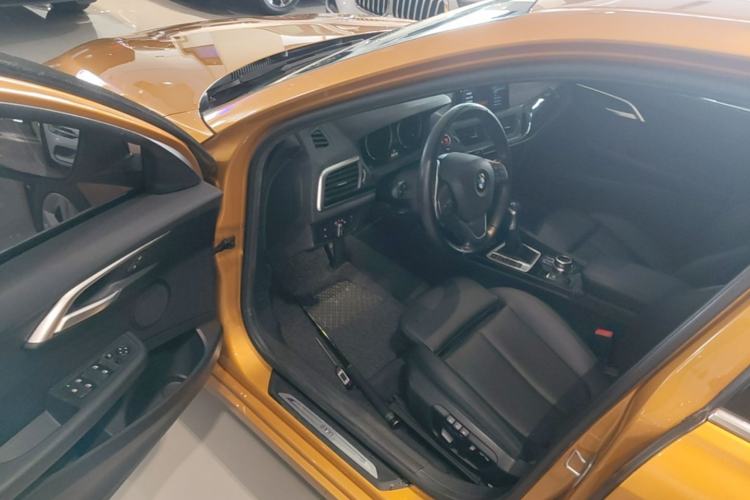 Used BMW 1 Series 2018 118i Design Package Edition Driver Seat