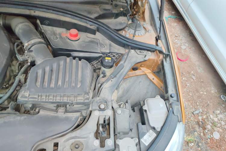 Used BMW 1 Series 2018 118i Sport Edition Engine Bay Left