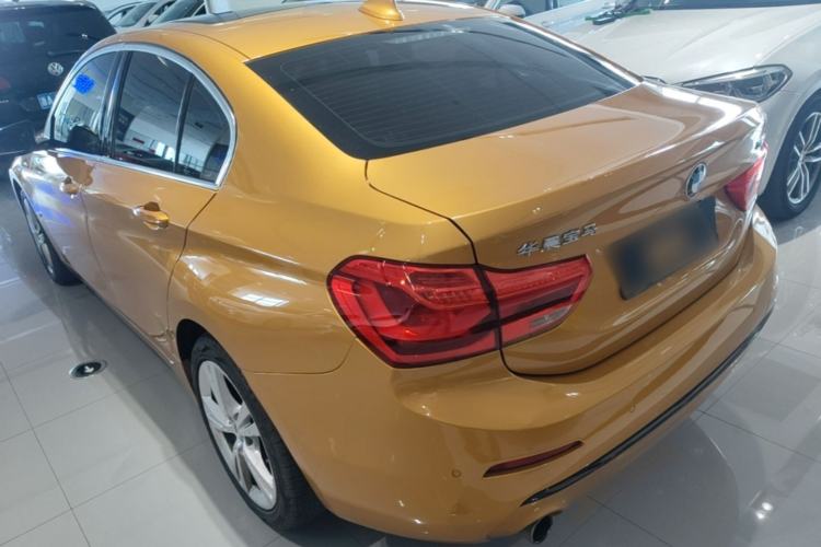 Used BMW 1 Series 2018 118i Design Package Edition Exterior 2