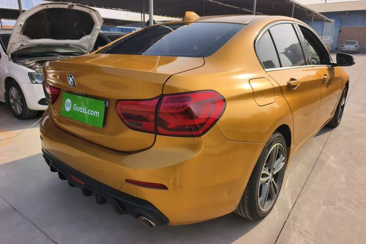 Used BMW 1 Series 2018 118i Sport Edition Exterior 5