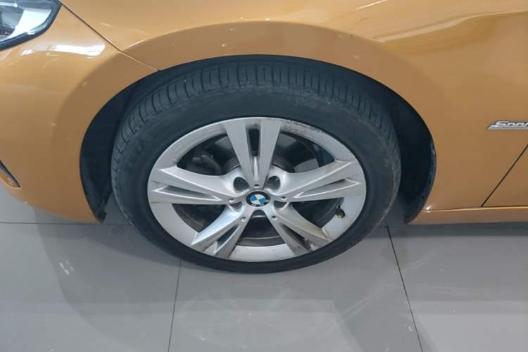 Used BMW 1 Series 2018 118i Design Package Edition Left Front Wheel Hub