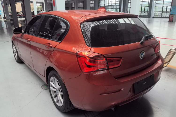 Used BMW 1 Series 2018 118i Leading Model Rear Left 45 Deg