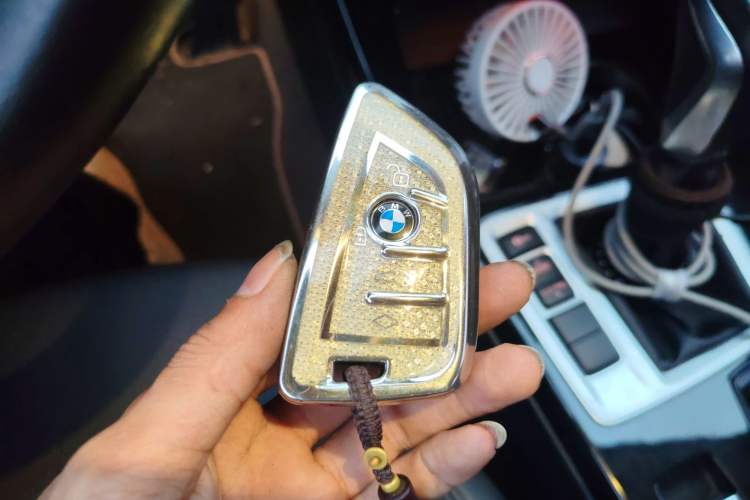 Used BMW 1 Series 2018 118i Sport Edition Vehicle Key