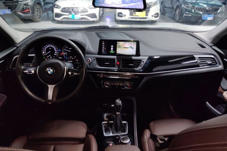 Used BMW 1 Series 2019 118i M Sport Package Center Console