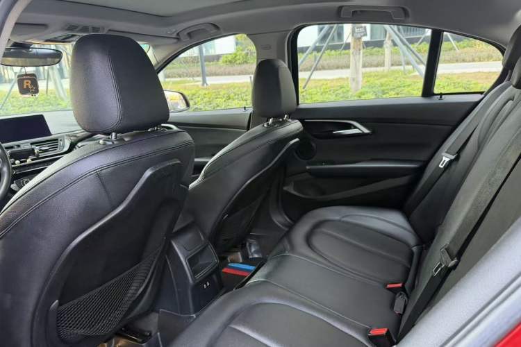Used BMW 1 Series 2019 120i Leading Model M Sport Package Interior 3