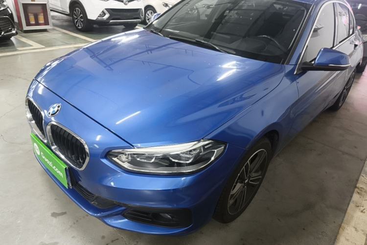 Used BMW 1 Series 2019 118i Fashion Model Guazi used car, China used car export, Used car for sale, Used BMW cars, Cheapest cars for sale