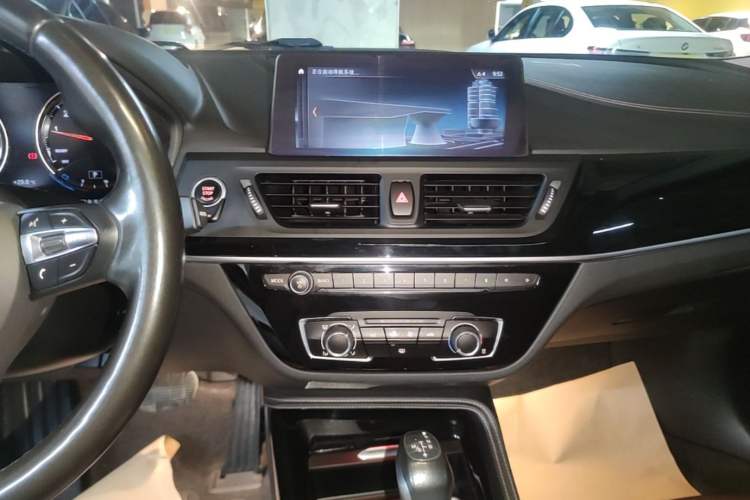 Used BMW 1 Series 2019 118i M Sport Package Audio And AC Panel
