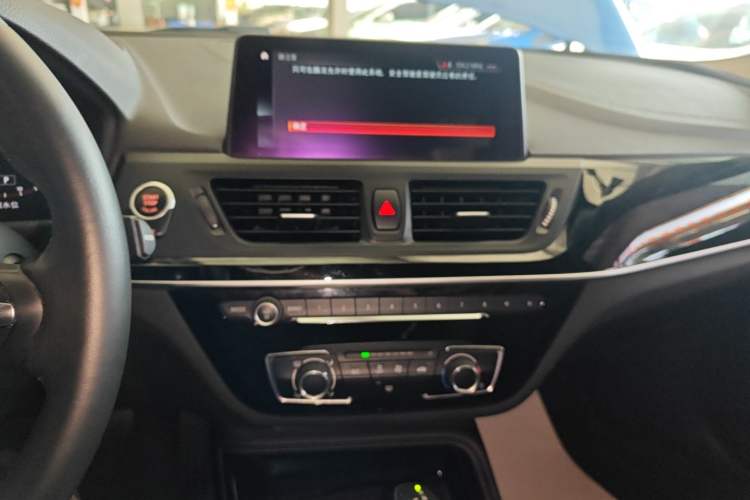 Used BMW 1 Series 2019 118i M Sport Package Audio And AC Panel