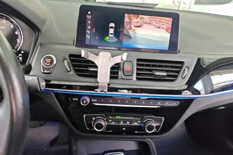 Used BMW 1 Series 2019 118i Fashion Model Audio And AC Panel