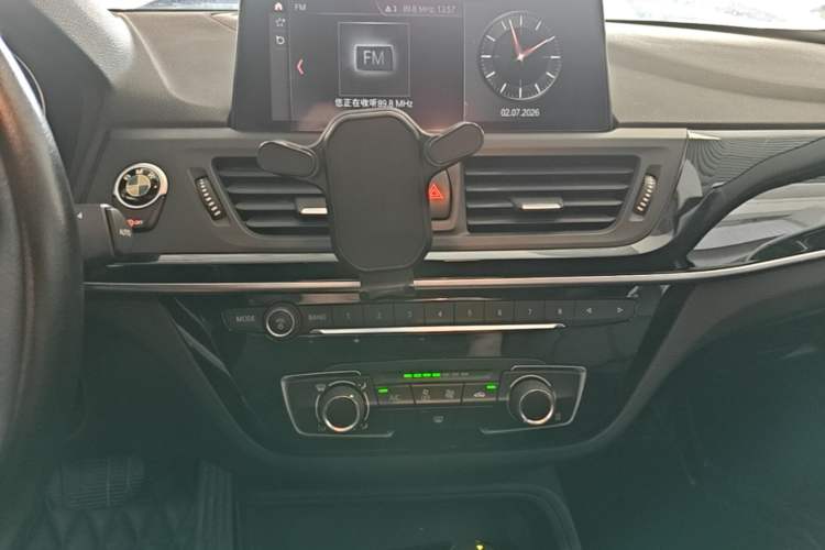 Used BMW 1 Series 2019 118i Fashion Model Audio And AC Panel