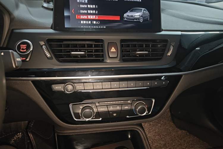 Used BMW 1 Series 2019 118i M Sport Package Audio And AC Panel