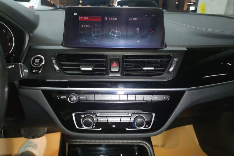 Used BMW 1 Series 2019 118i M Sport Package Audio And AC Panel